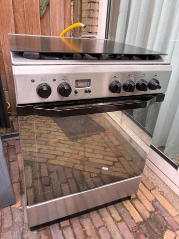 Indesit Gasfornuis met Oven