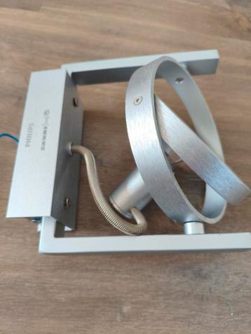 Philips wand of plafond lamp ( kan met led en ook dimmer)