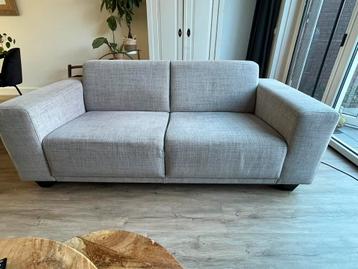 GRATIS Grijze 2/5 zits bank