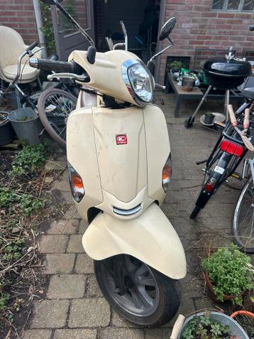 Kymco Like 50 scooter - sleutel kwijt - mag weg