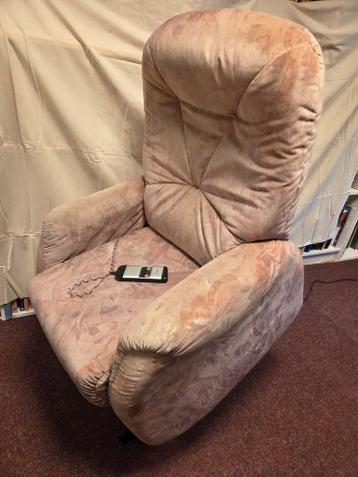 Comfortabele sta-op/ligstoel - oudroze