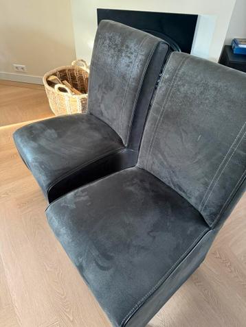 6 antraciet grijze eetkamerstoelen met wieltjes en greep