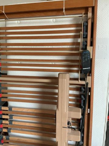 Gratis af te halen Hülsta elektrische lattenbodem.