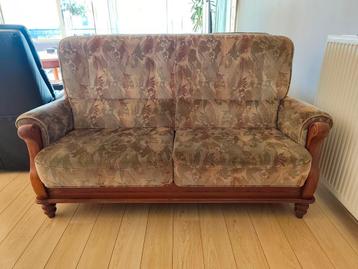 Gratis kersenhouten senioren bank met 2 stoelen