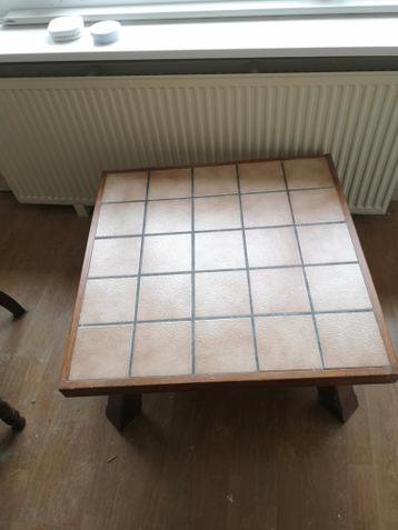 GRATIS - Salontafel/Bijzettafel tegels - Ophalen Den Haag