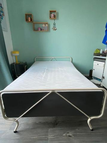 GRATIS vintage bed, twijfelaar, 120 breed