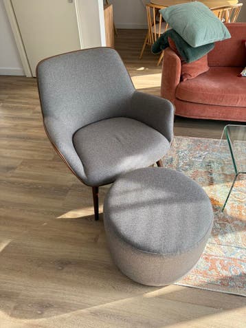Sofacompany Oscar Fauteuil grijs met Poef - Zeer goede staat