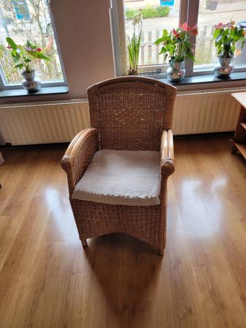 Rieten stoel gratis af te halen