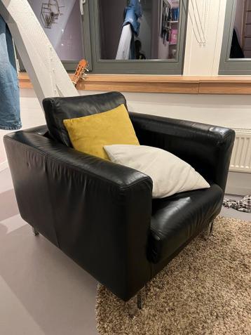 Gratis af te halen: Grote Zwarte Leren Stoel met Zachte Zit