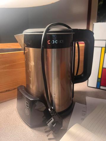 Waterkoker werkend en schoon