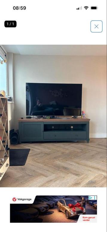 Gratis - Stevig donkergroen tv-meubel