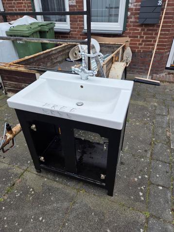 wastafel in de badkamer free