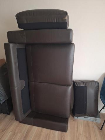 2-zitsbank van bruin nepleer - gratis af te halen