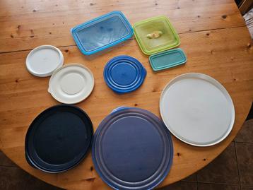 Diverse bewaarbakjes en deksels