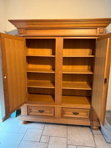 Massieve Eikenhouten Kast met Laden en Planken