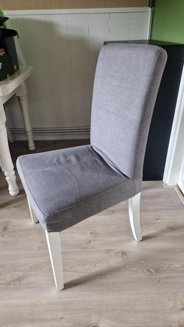 GRATIS 4 Ikea stoelen - z.s.m. weg!