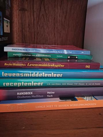 Gratis - Diverse studieboeken!