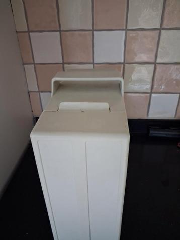 Dia benodigdheden; doosjes, sledes, dia raampjes