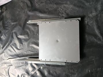 TV plateau. Uitschuif en draaibaar. Nieuw.