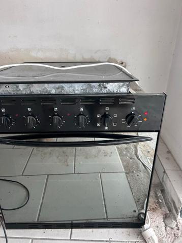 Inbouw oven met keramische kookplaat