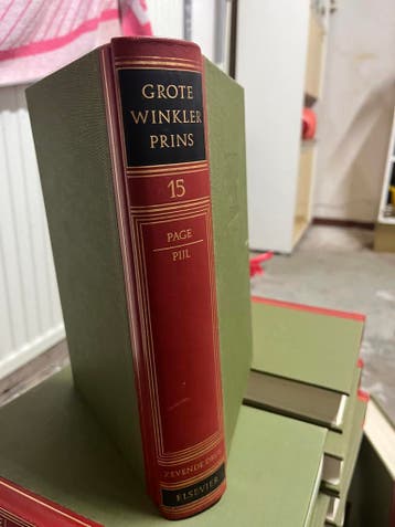 Complete encyclopedie met naslag boek