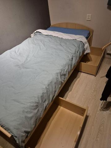 GRATIS 1-persoons bed 90x200cm met matras
