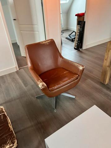 Kuipstoel fauteuil don - Bruin met chroomen voet