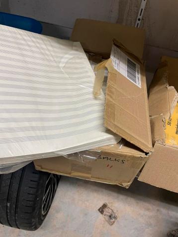 Gratis !!  Muziekpapier 3 dozen