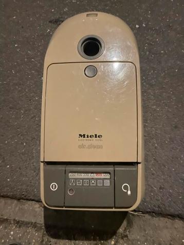 Defecte Miele S275i stofzuiger - voor onderdelen