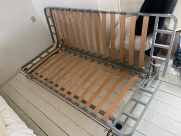 Gratis Vouwbed/Bank - zonder matras - 15 maart moet weg