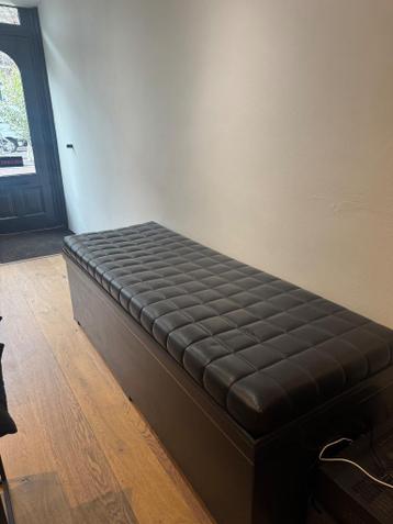 Zwarte houten opbergbank 180  70 cm met kussen / matras