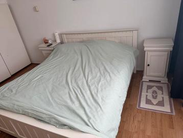 2 persoonsbed 160/200 inc matras en topper