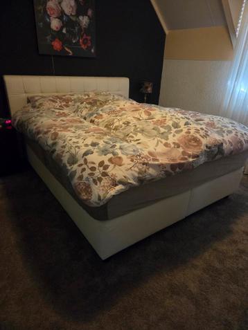 Boxspring gratis ophalen 160x200cm
