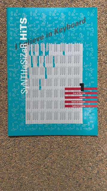 Muziek boek gevraagd zie foto synthesyser hits