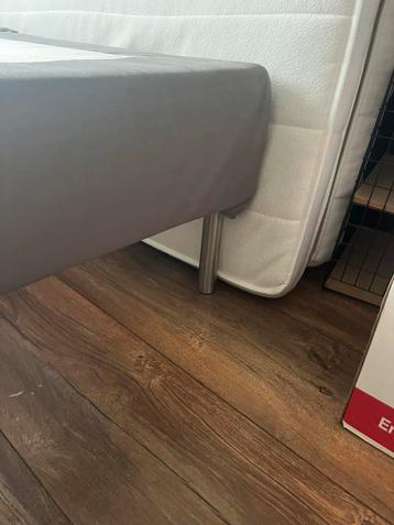 Gratis: 2-persoonsbed IKEA (2x90x200cm) met lattenbodem