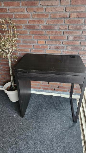 Gratis micke ikea klein bureau met lade
