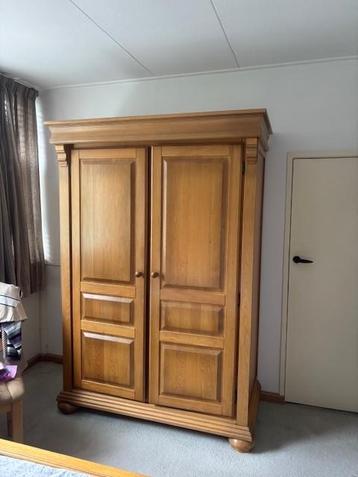 Gratis eiken linnenkast - zelf demonteren en vervoeren