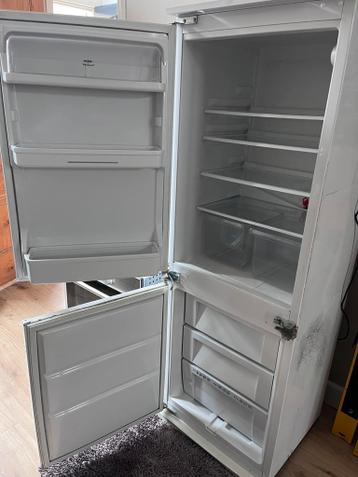 GRATIS afhalen: koel-vriescombinatie (werkt prima)
