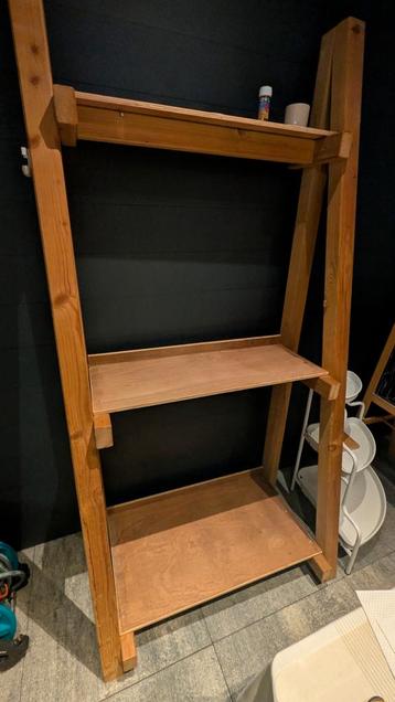 DIY Houten Plantenstandaard - Gratis Af te Halen