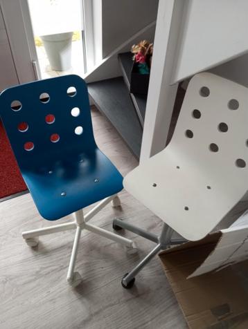 Gratis !Set van 2 bureaustoelen: blauw en wit
