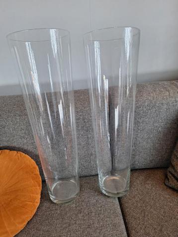 Gratis Set van 2 hoge glazen vazen