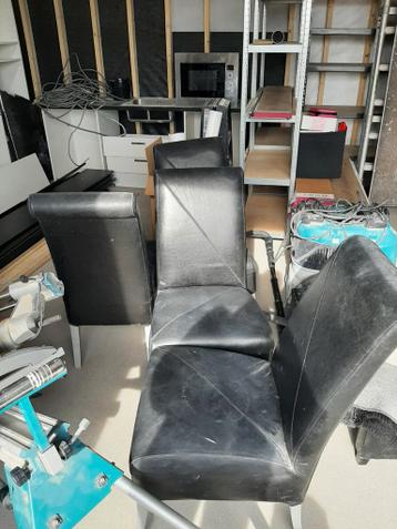 4 stoelen gratis op te halen voor klusprojecten