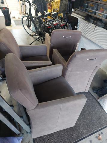 Comfortabele eetkamerstoelen op wieltjes - Set van 4