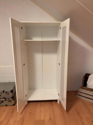 Diverse meubels mogen zsm weg