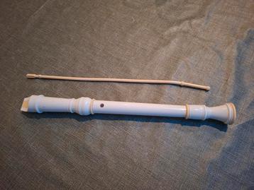 Witte kunststof blokfluit - gratis op te halen