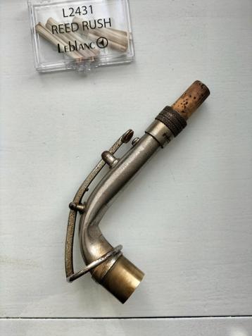 Pierret altsaxofoon hals gezocht