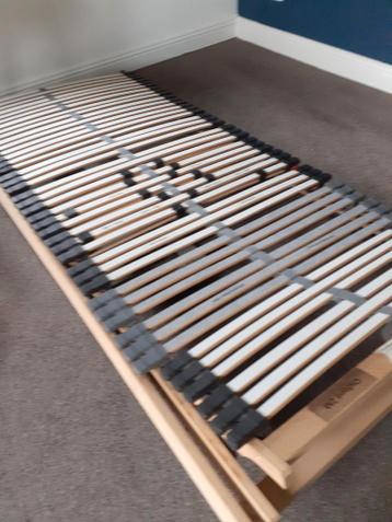 Lattenbodem 90x220 cm!  Elektrisch vestelbaar