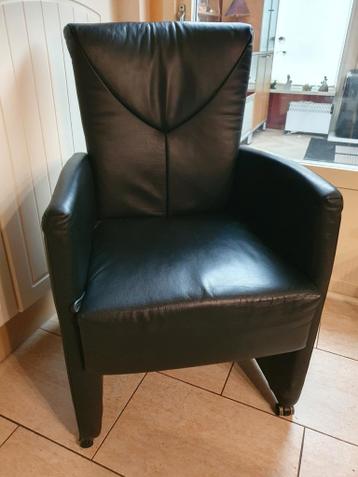 Zwarte sky fauteuil met wieltjes