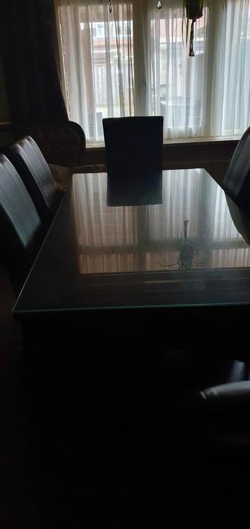 GRATIS Ophalen!!!!! Koloniaalse eettafel en Dressior gebruik