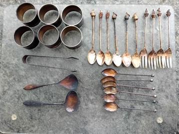 Diverse verzilverde spulletjes GRATIS